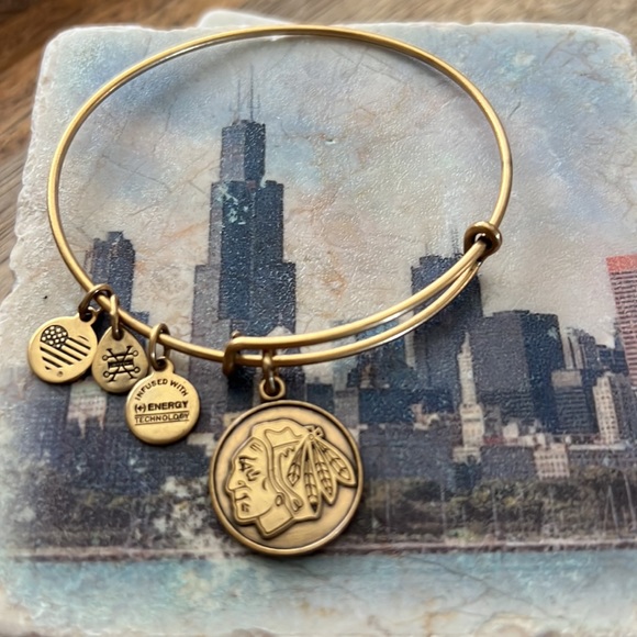 Chicago Blackhawks bangle - Picture 2 of 3